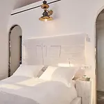 Homeric Poems Hotel