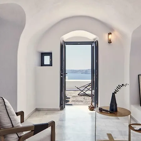 Hotel Homeric Poems 5*