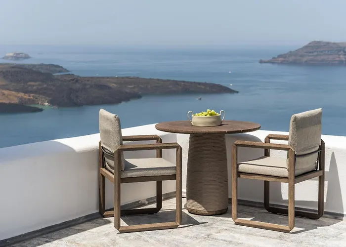 Homeric Poems Hotel Firostefani