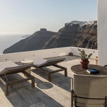 Homeric Poems Hotel Firostefani