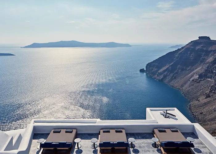 Homeric Poems Hotel Firostefani