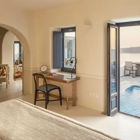 Otel Homeric Poems Firostefani