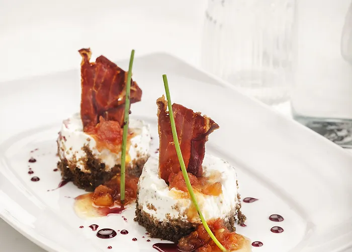 Homeric Poems Hotel Firostefani