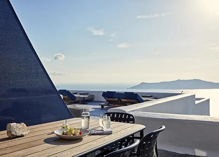 Hotel Homeric Poems 5*